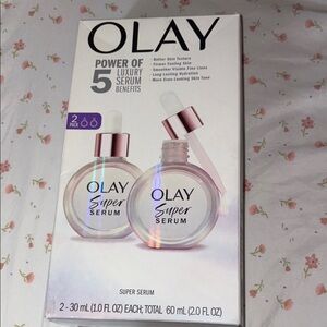 OLAY White and Silver Makeup Essentials